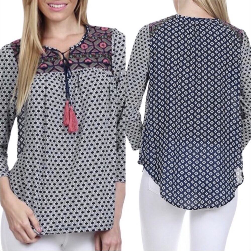 Ezra Blue White Medallion Print Popover Top Embroidered Yoke Tassels 3/4 Sleeve